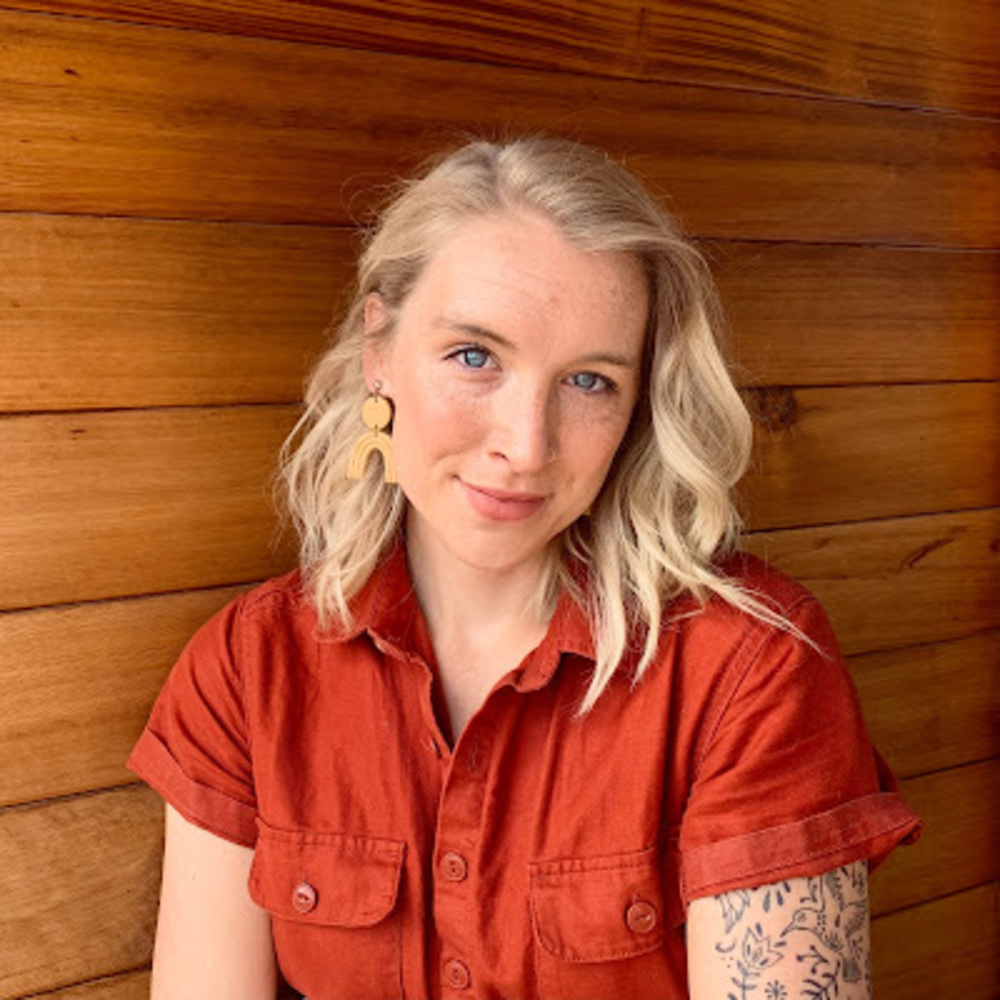 Meet your Posher, Whitney